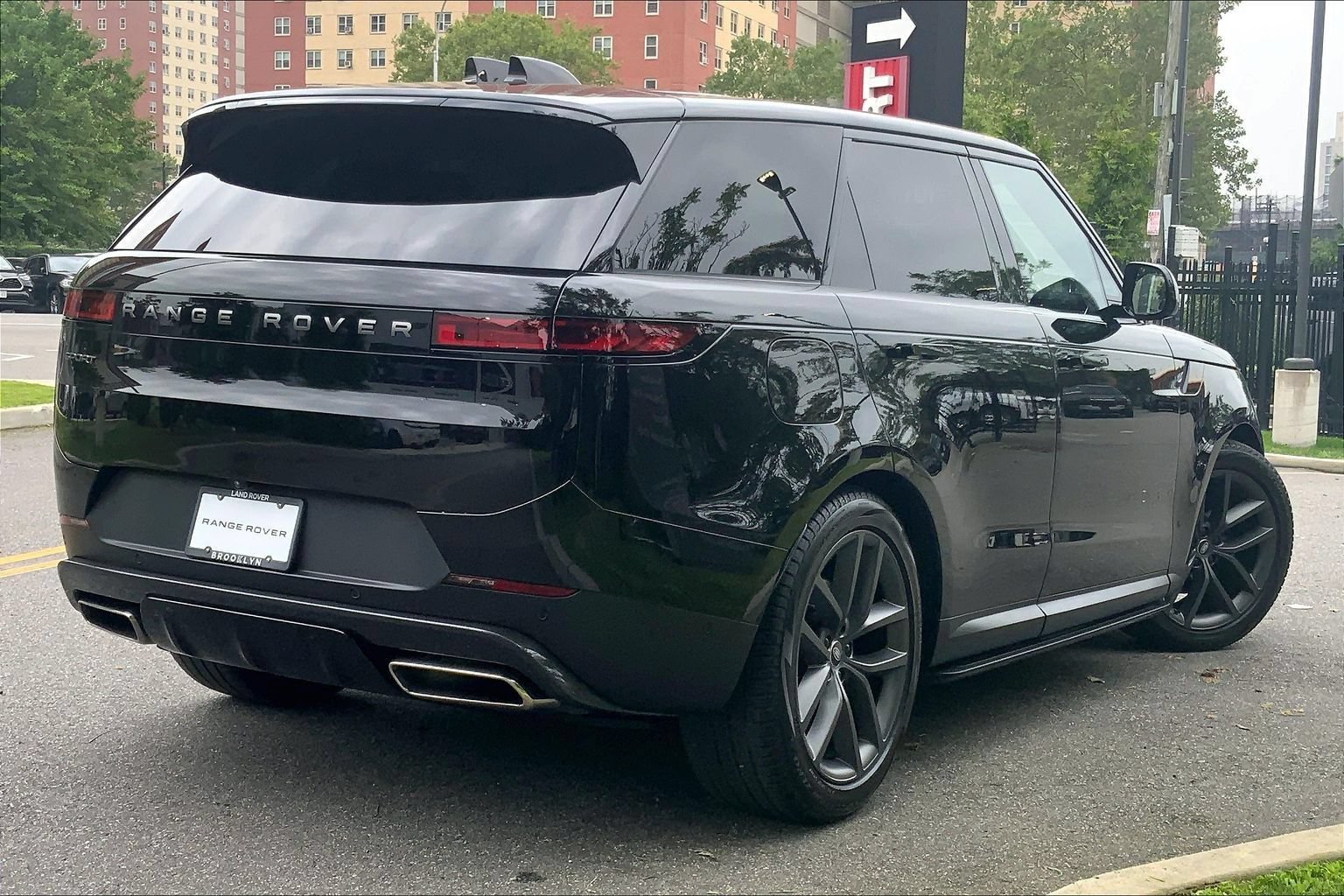 Certified 2024 Land Rover Range Rover Sport SE AWD/4WD image 12