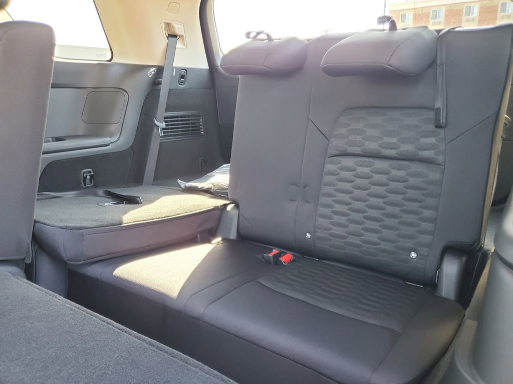 New 2025 Nissan Pathfinder SV image 13