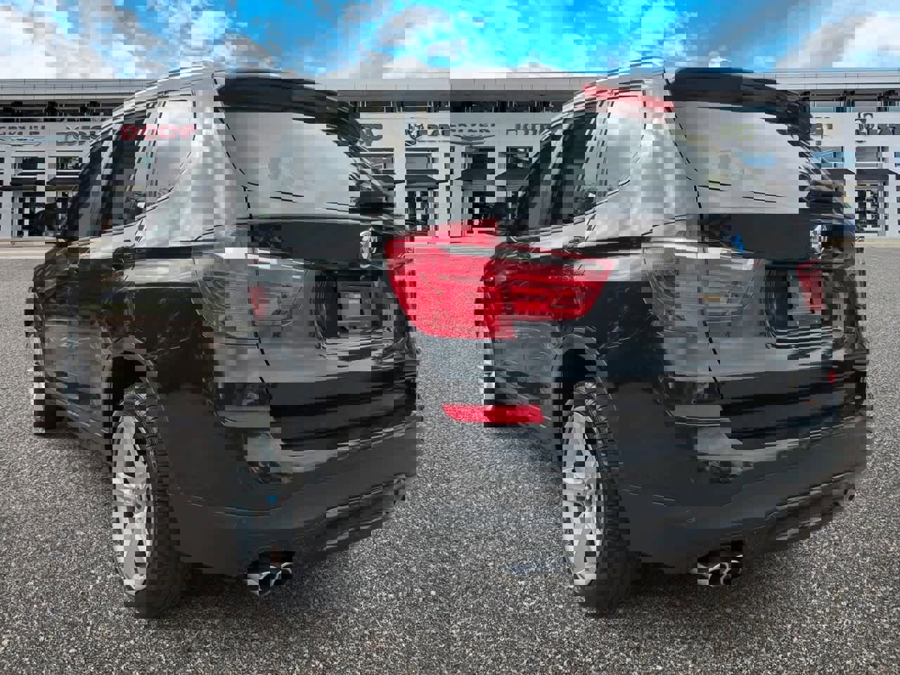 Used 2017 BMW X3 sDrive28i image 6