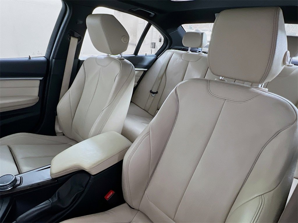 Used 2016 BMW 328i xDrive Sedan image 11