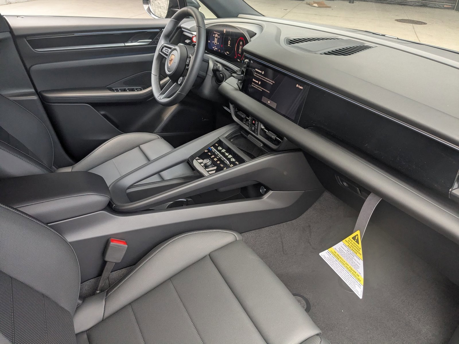 New 2025 Porsche Macan 4 Electric image 26