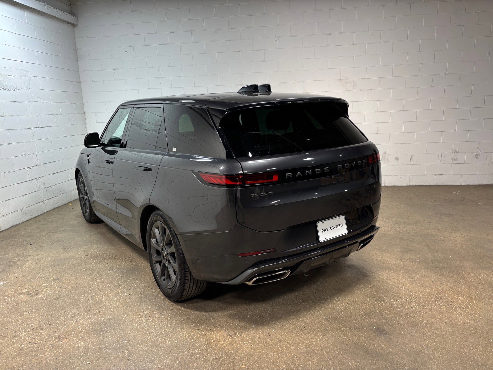 Used 2024 Land Rover Range Rover Sport Dynamic SE AWD/4WD image 9
