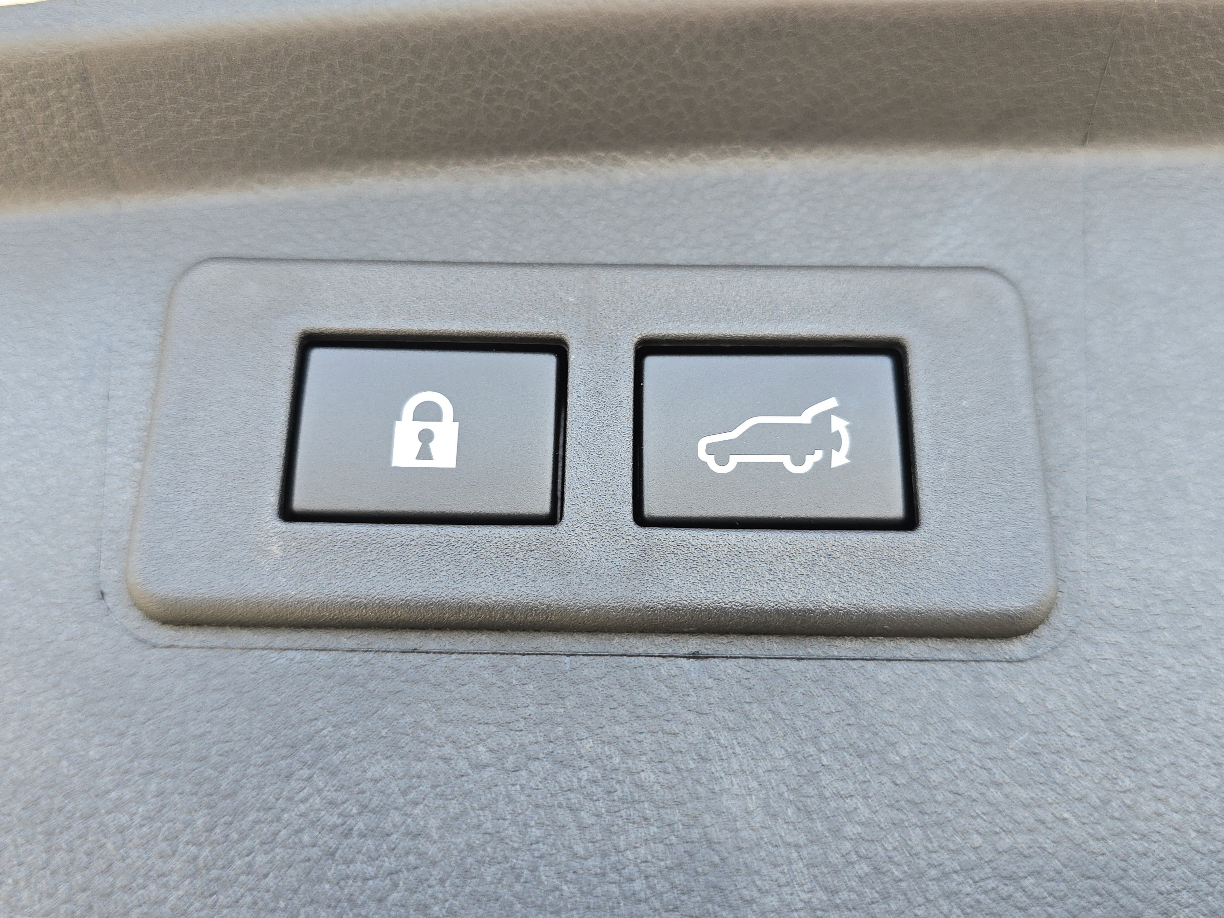New 2025 Subaru Outback Premium image 16
