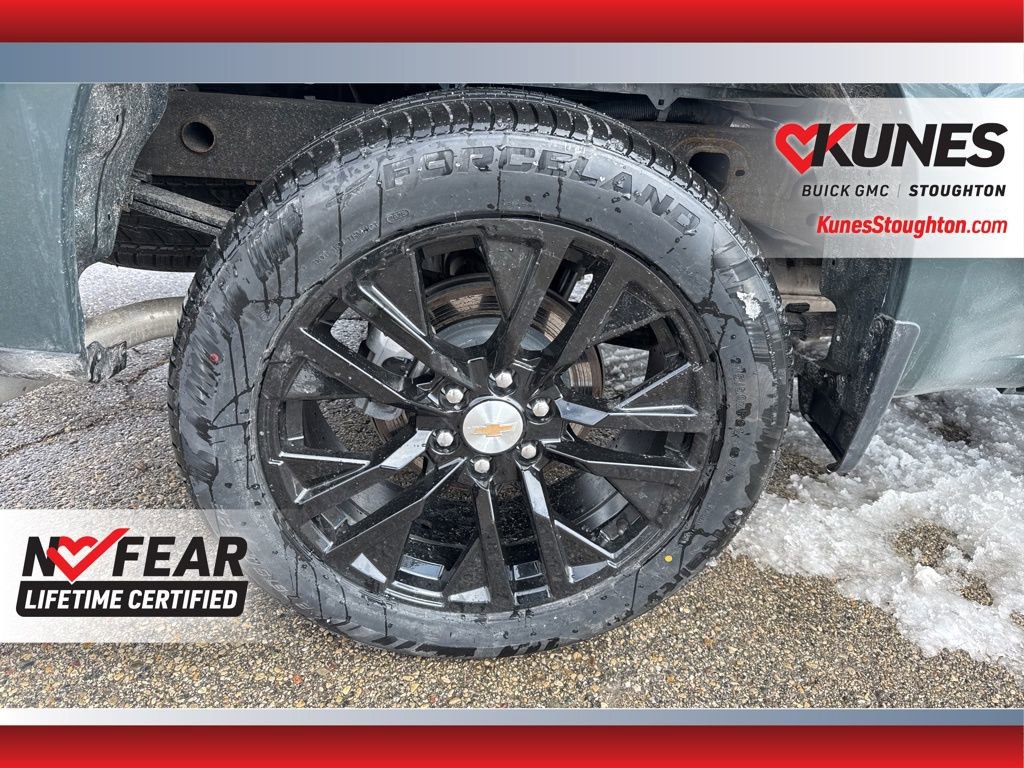 Used 2025 Chevrolet Silverado 1500 LT image 14