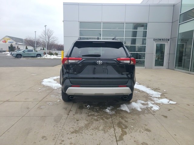 Used 2024 Toyota RAV4 Adventure image 6