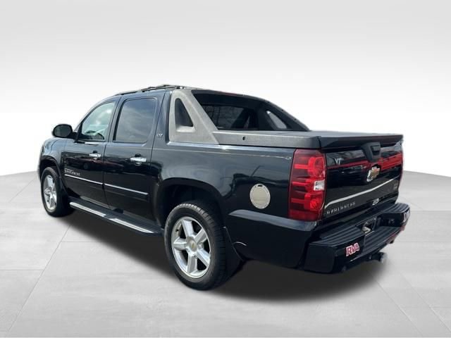 Used 2007 Chevrolet Avalanche LTZ w/ LTZ Preferred Equipment Group image 5