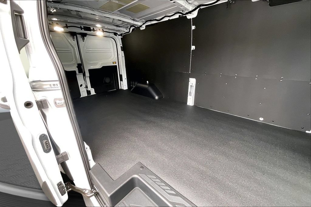 New 2026 Ford Transit 150 Low Roof w/ Load Area Protection Package RWD image 10