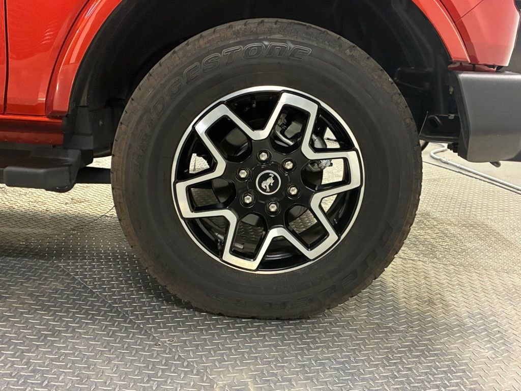 Used 2023 Ford Bronco Outer Banks AWD/4WD image 17