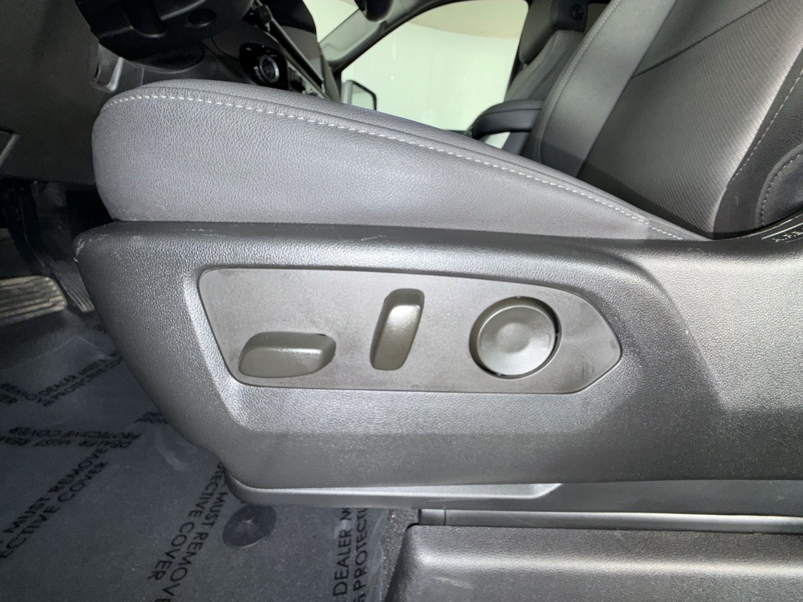 Used 2024 Chevrolet Silverado 2500 LTZ w/ LTZ Convenience Package AWD/4WD image 14