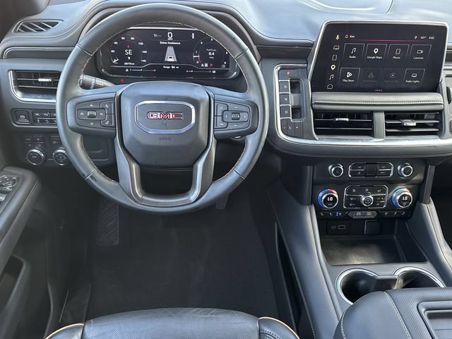Used 2024 GMC Yukon AT4 w/ Technology Package AWD/4WD image 14