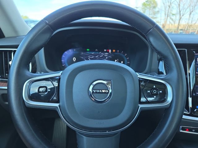 Used 2024 Volvo S60 B5 Plus image 20