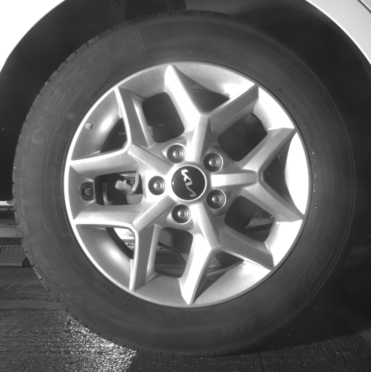 Used 2025 Kia Soul LX w/ LX Technology Package FWD image 15