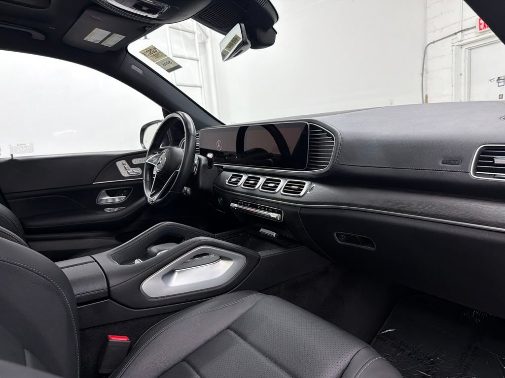 Used 2024 Mercedes-Benz GLS 450 4MATIC image 33