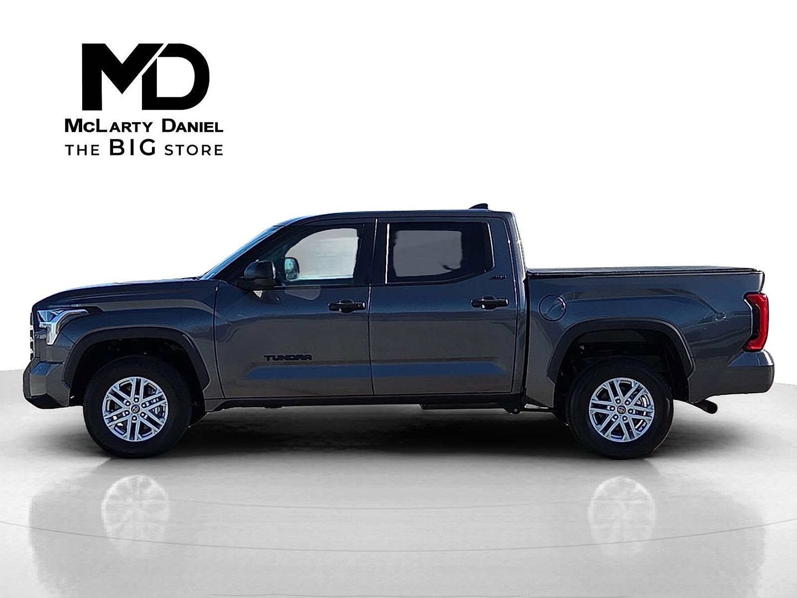 Used 2024 Toyota Tundra SR5 image 3