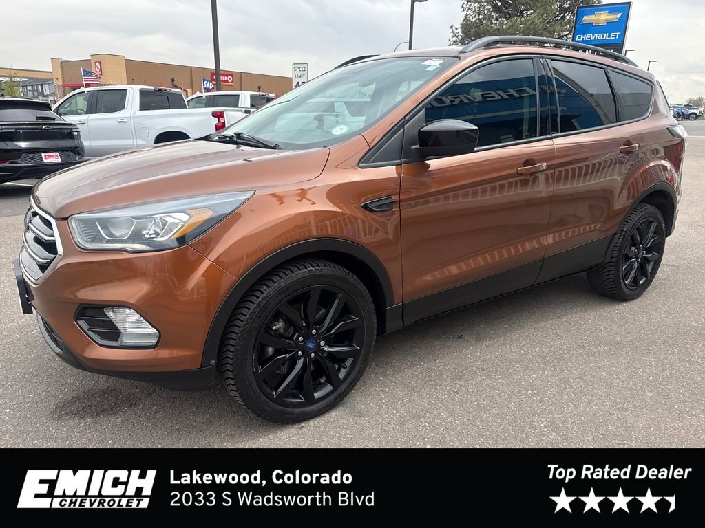 Used 2017 Ford Escape SE w/ Equipment Group 201A image 1