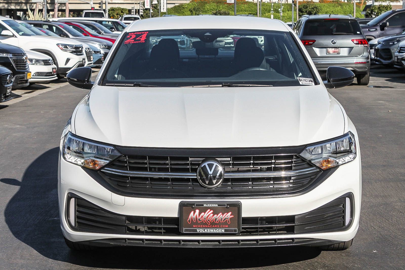 Used 2024 Volkswagen Jetta Sport image 2