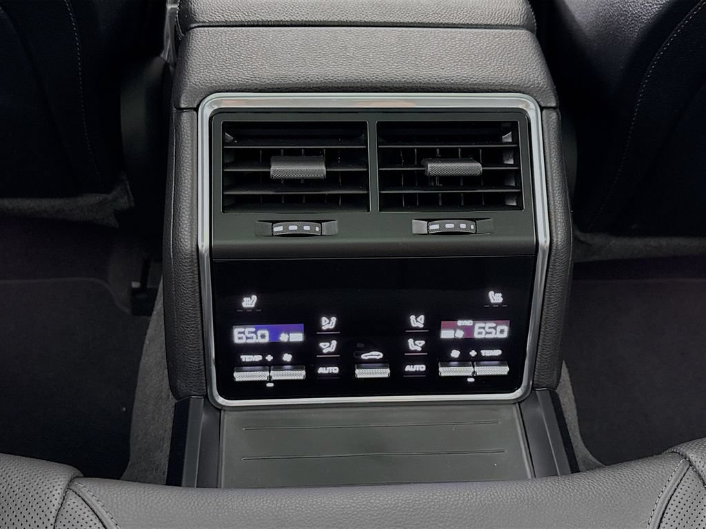Certified 2022 Porsche Panamera 4 Platinum Edition AWD/4WD image 27