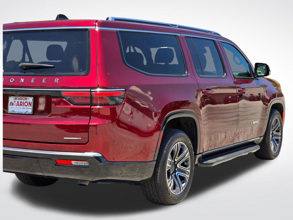Used 2024 Jeep Wagoneer L Series II w/ Flexible Seating Group AWD/4WD image 49