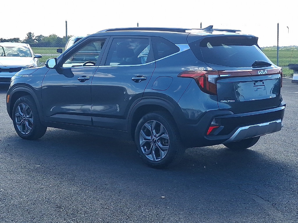 Certified 2024 Kia Seltos S AWD/4WD image 4