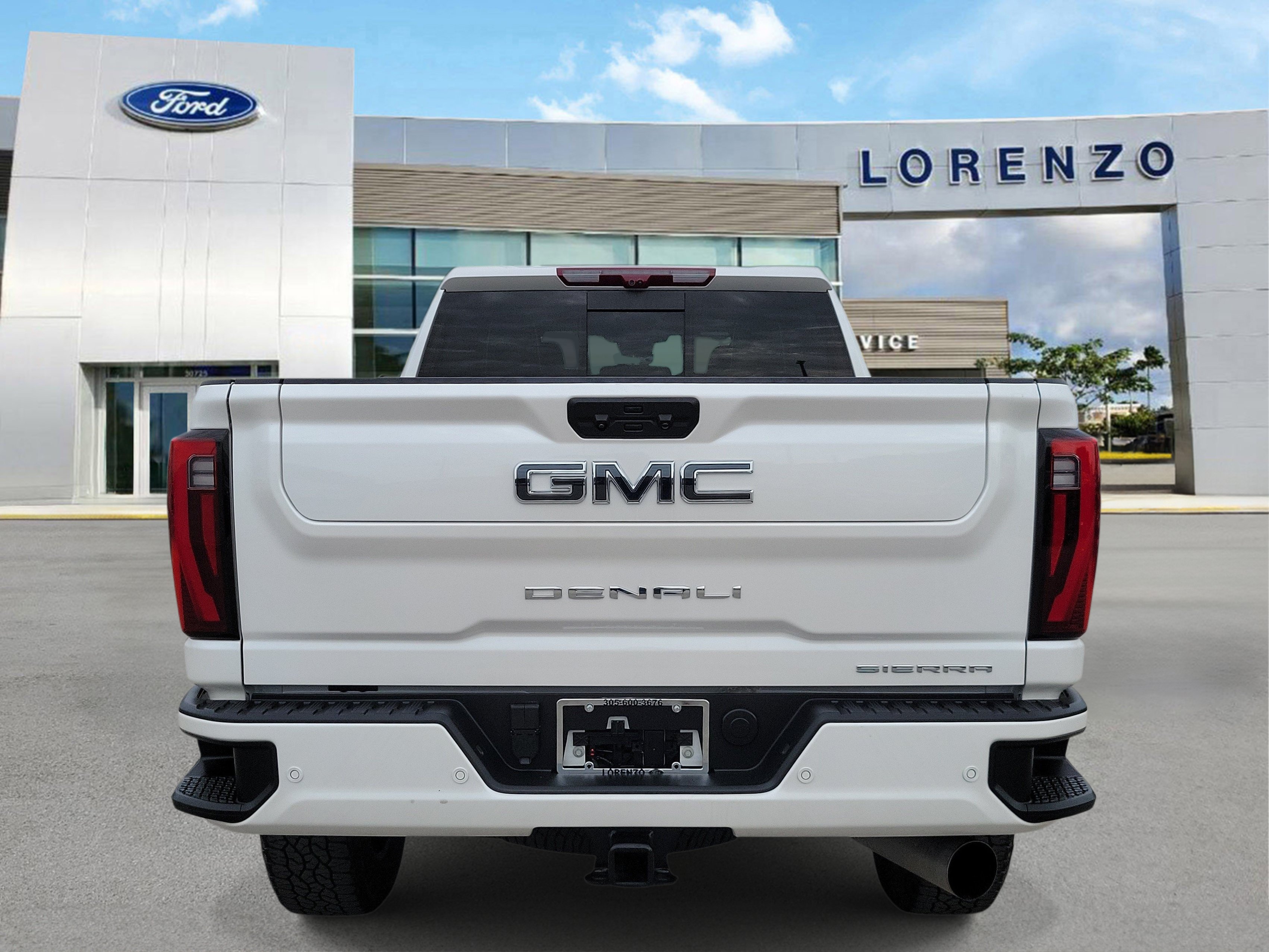 Used 2025 GMC Sierra 2500 Denali Ultimate AWD/4WD image 6