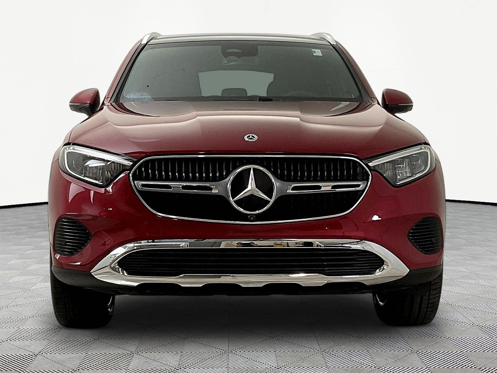 Used 2026 Mercedes-Benz GLC 300 4MATIC image 2