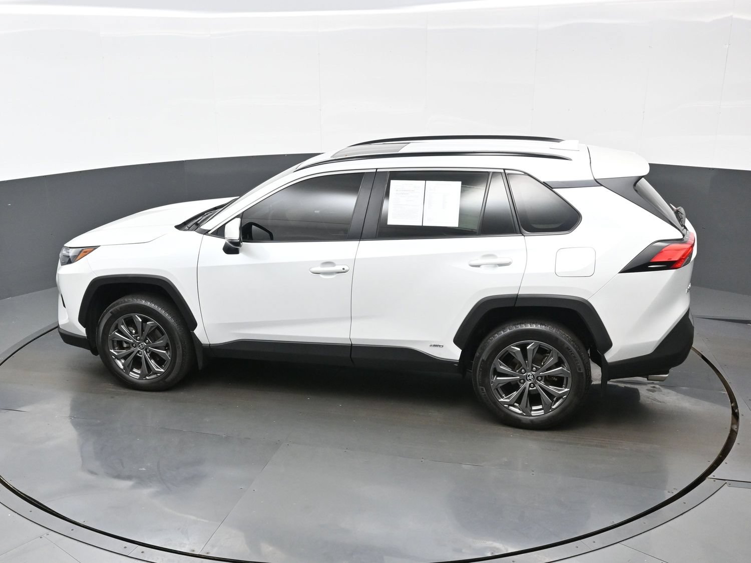 Used 2024 Toyota RAV4 XLE Premium w/ Weather Package AWD/4WD image 39