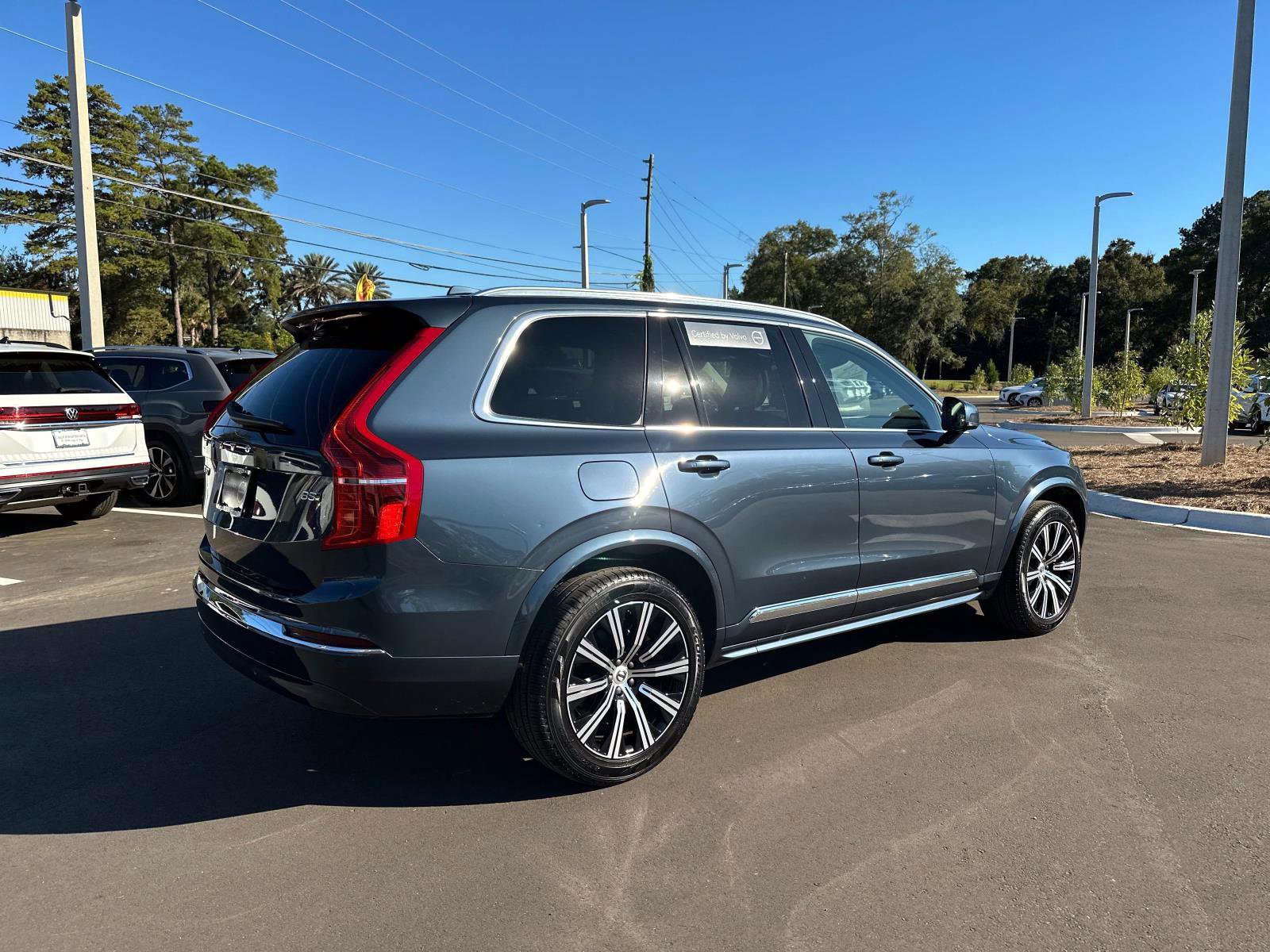 Certified 2025 Volvo XC90 B5 Core image 5