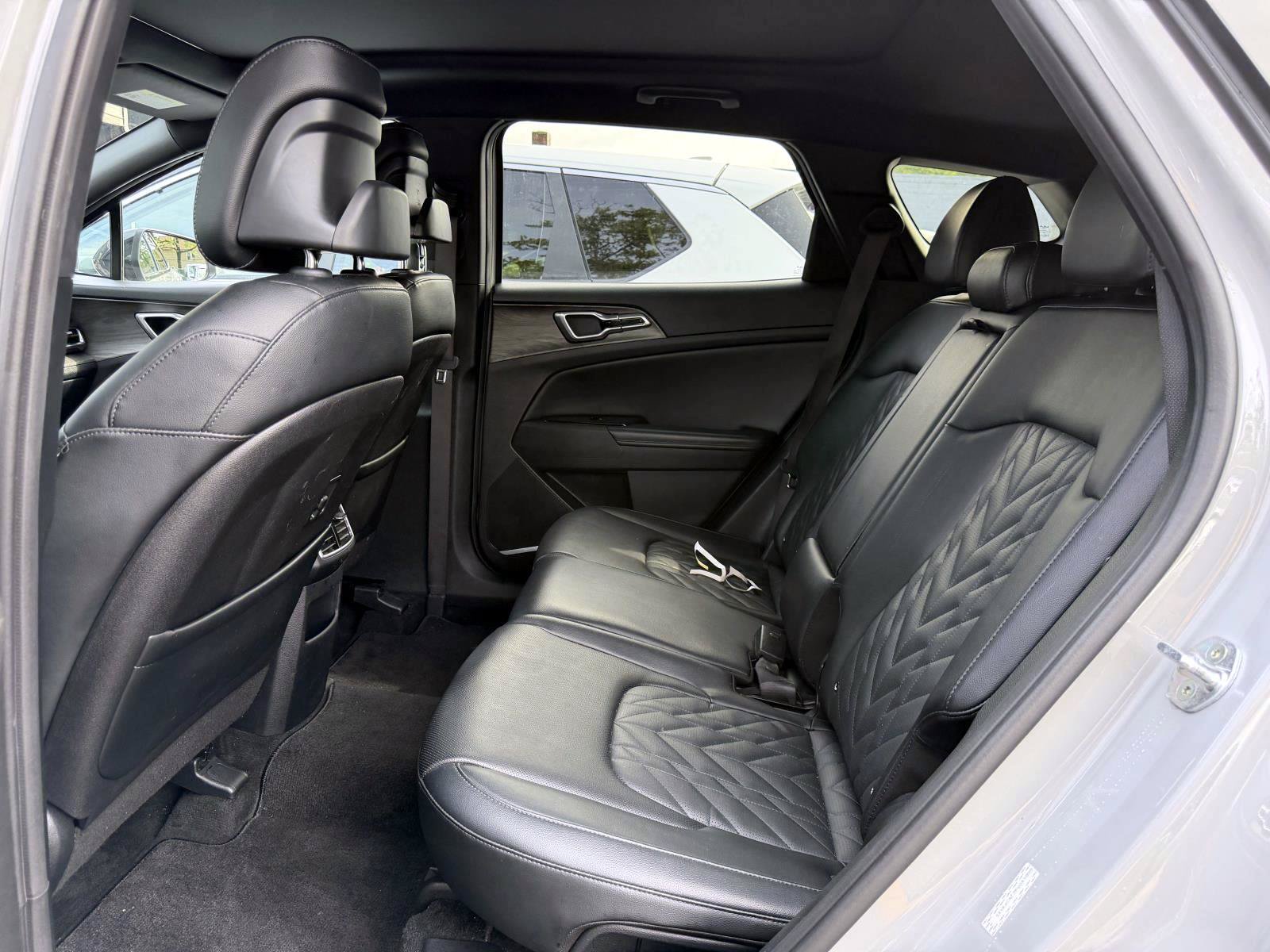 Used 2023 Kia Sportage X-Line w/ X-Line Premium Package AWD/4WD image 11