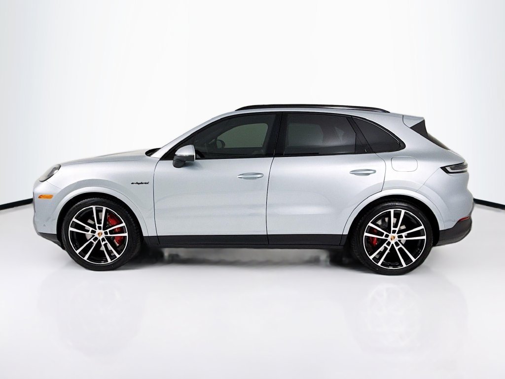 New 2026 Porsche Cayenne S AWD/4WD image 2