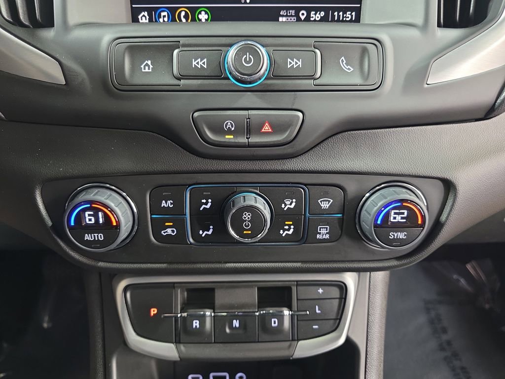 Used 2024 GMC Terrain SLE w/ Driver Convenience Package image 21
