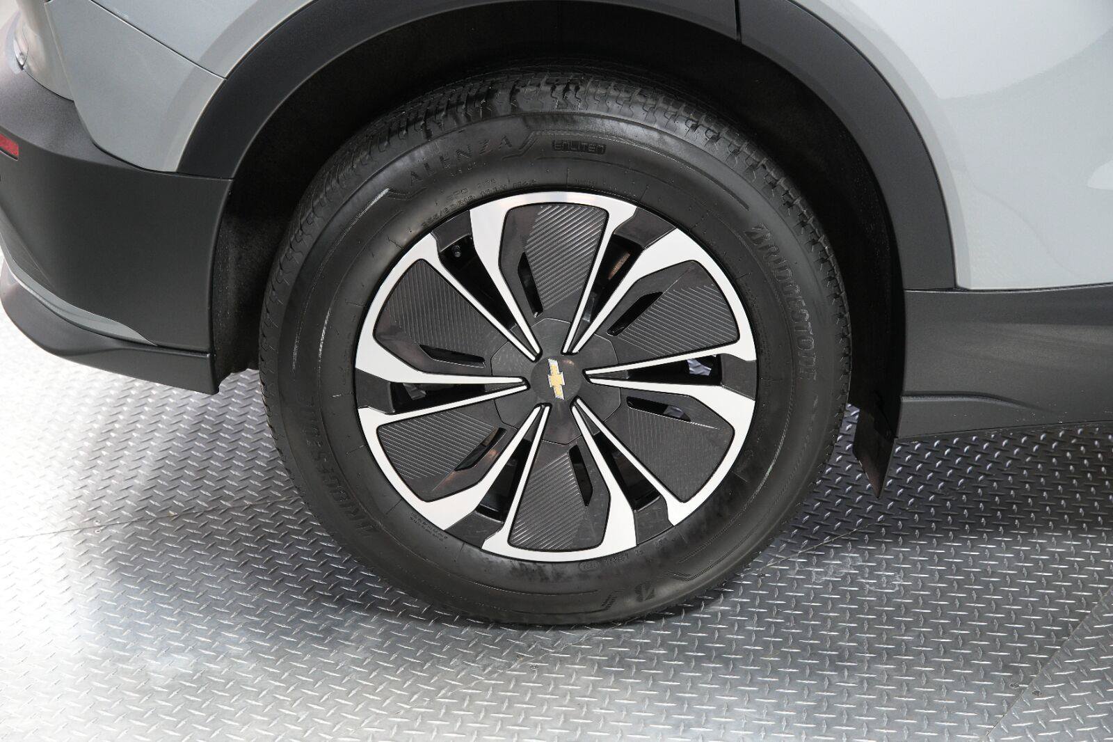 Certified 2024 Chevrolet Blazer EV LT AWD/4WD image 29