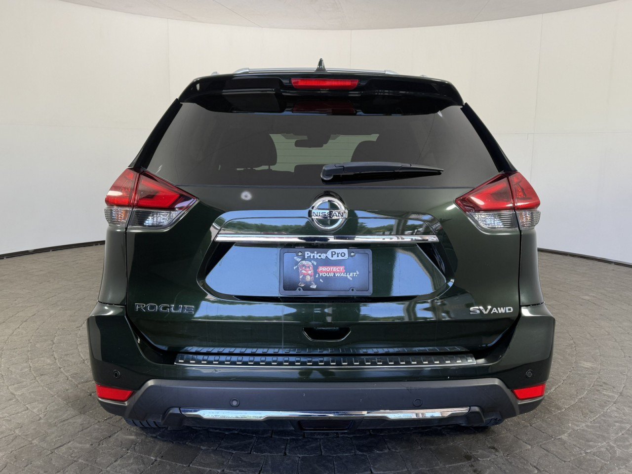 Used 2020 Nissan Rogue SV AWD/4WD image 6