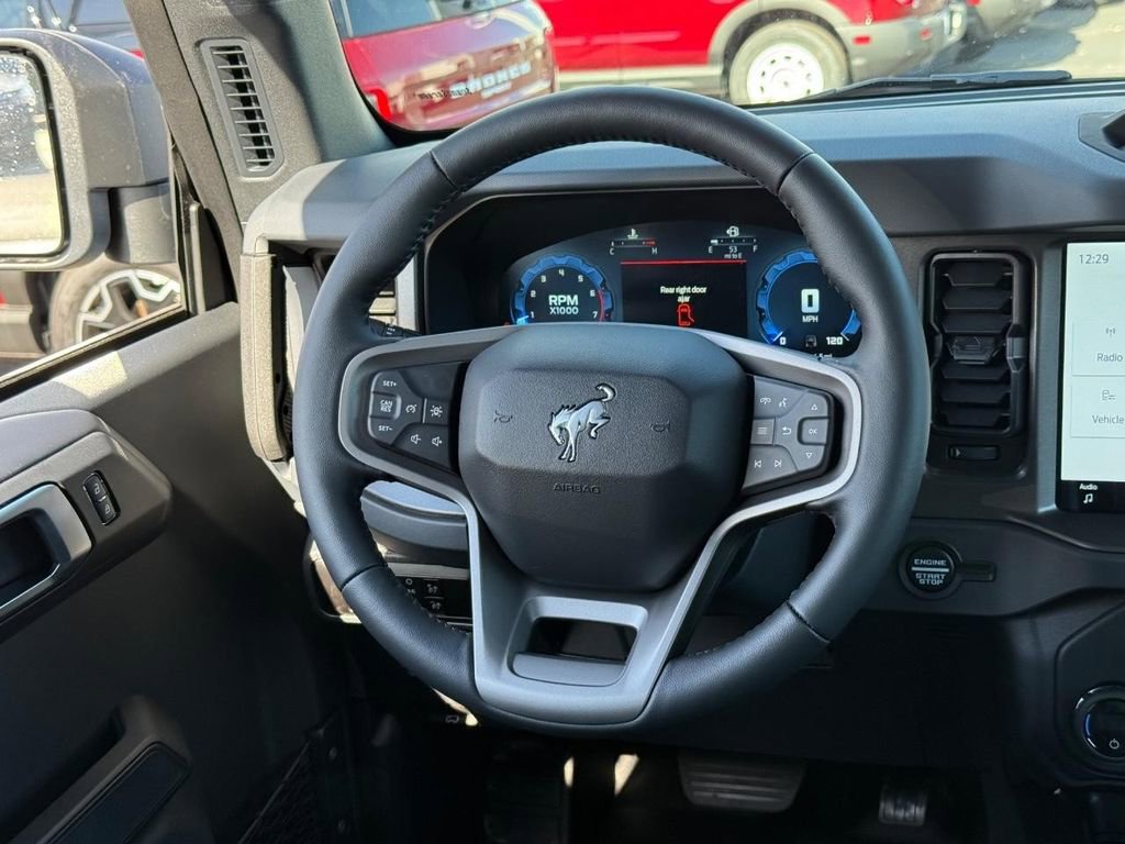 New 2025 Ford Bronco Badlands image 7