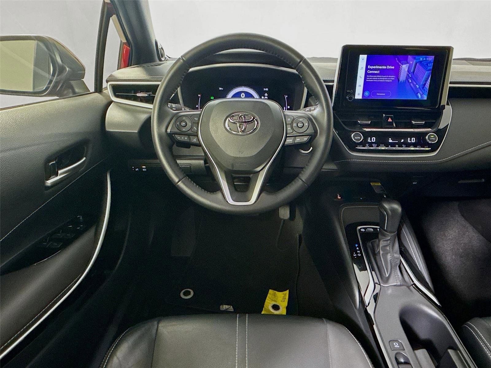 Used 2025 Toyota Corolla XSE image 3