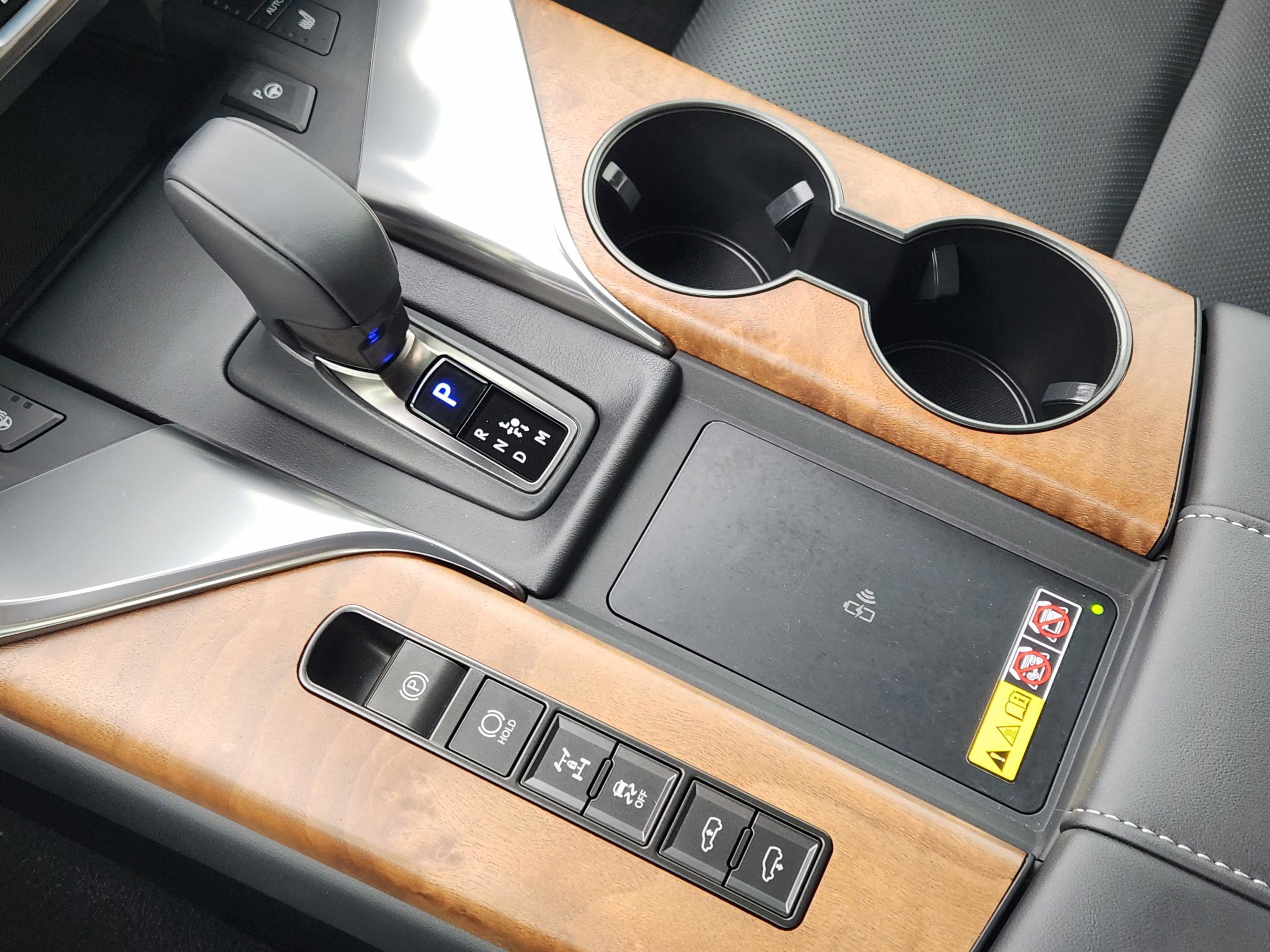 Certified 2025 Lexus LX 700h Luxury image 15