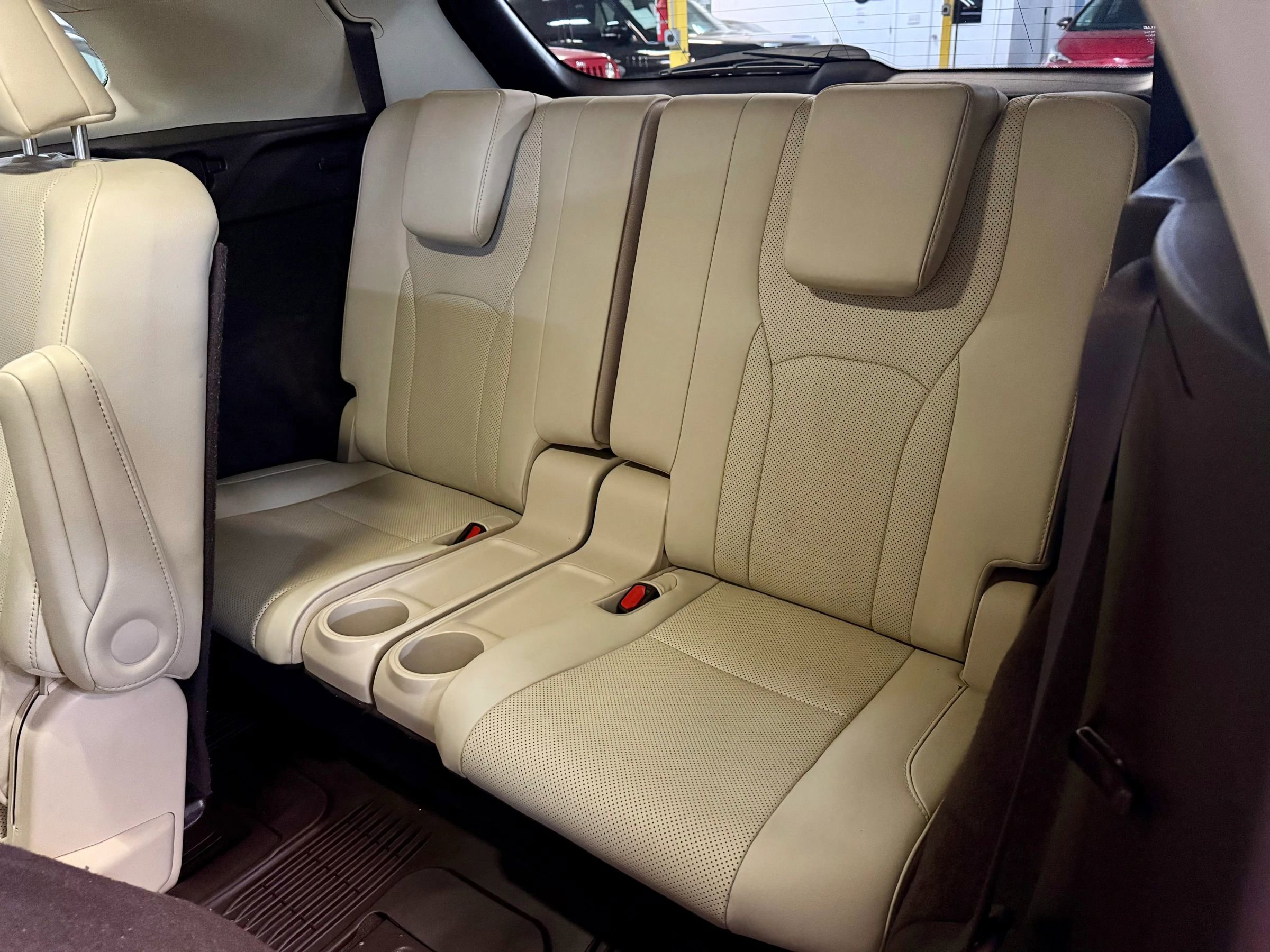 Used 2020 Lexus RX 450hL AWD w/ Premium Package image 11