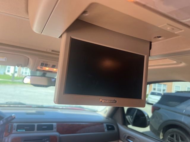 Used 2014 Chevrolet Tahoe LTZ image 14