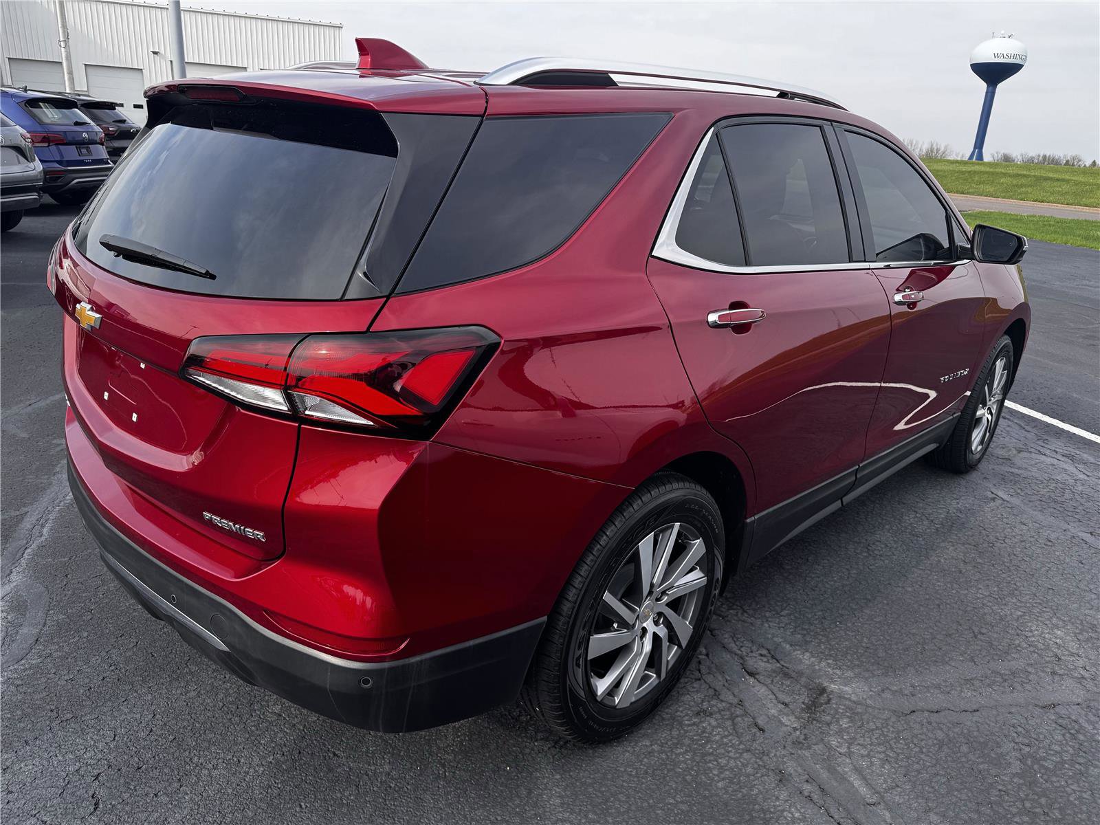 Used 2024 Chevrolet Equinox Premier w/ LPO, Floor Liner Package image 2