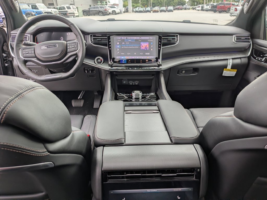 New 2027 Jeep Grand Wagoneer L Summit AWD/4WD image 24