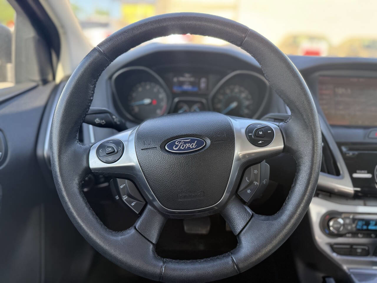 Used 2013 Ford Focus Titanium w/ Titanium Handling Pkg FWD image 15