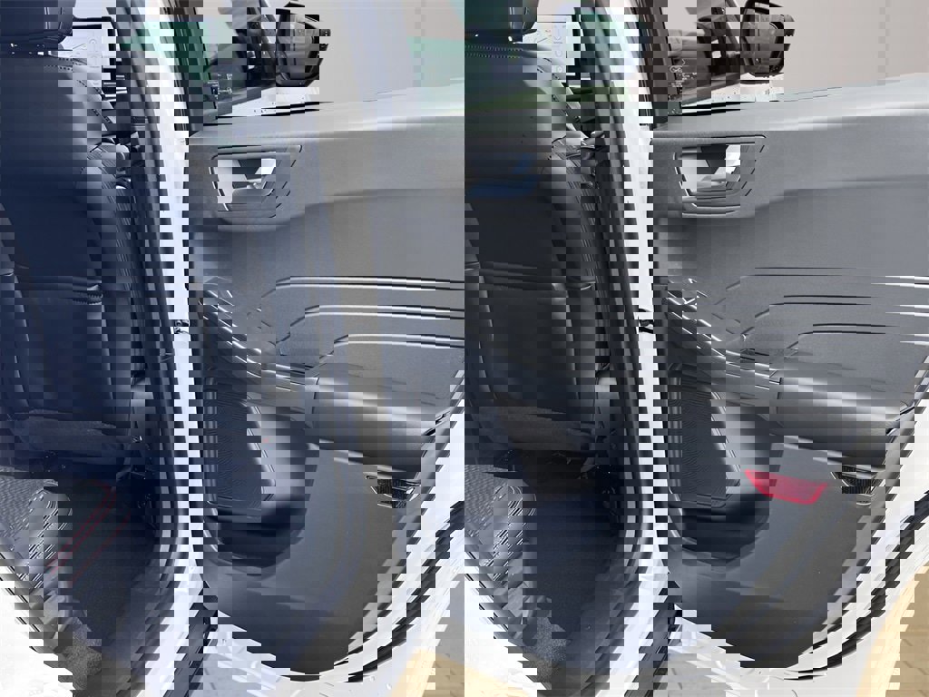 New 2026 Ford Escape ST-Line w/ Tech Pack #1 image 29