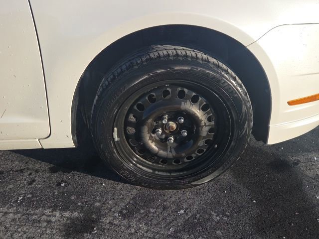 Used 2012 Ford Fusion SEL image 5