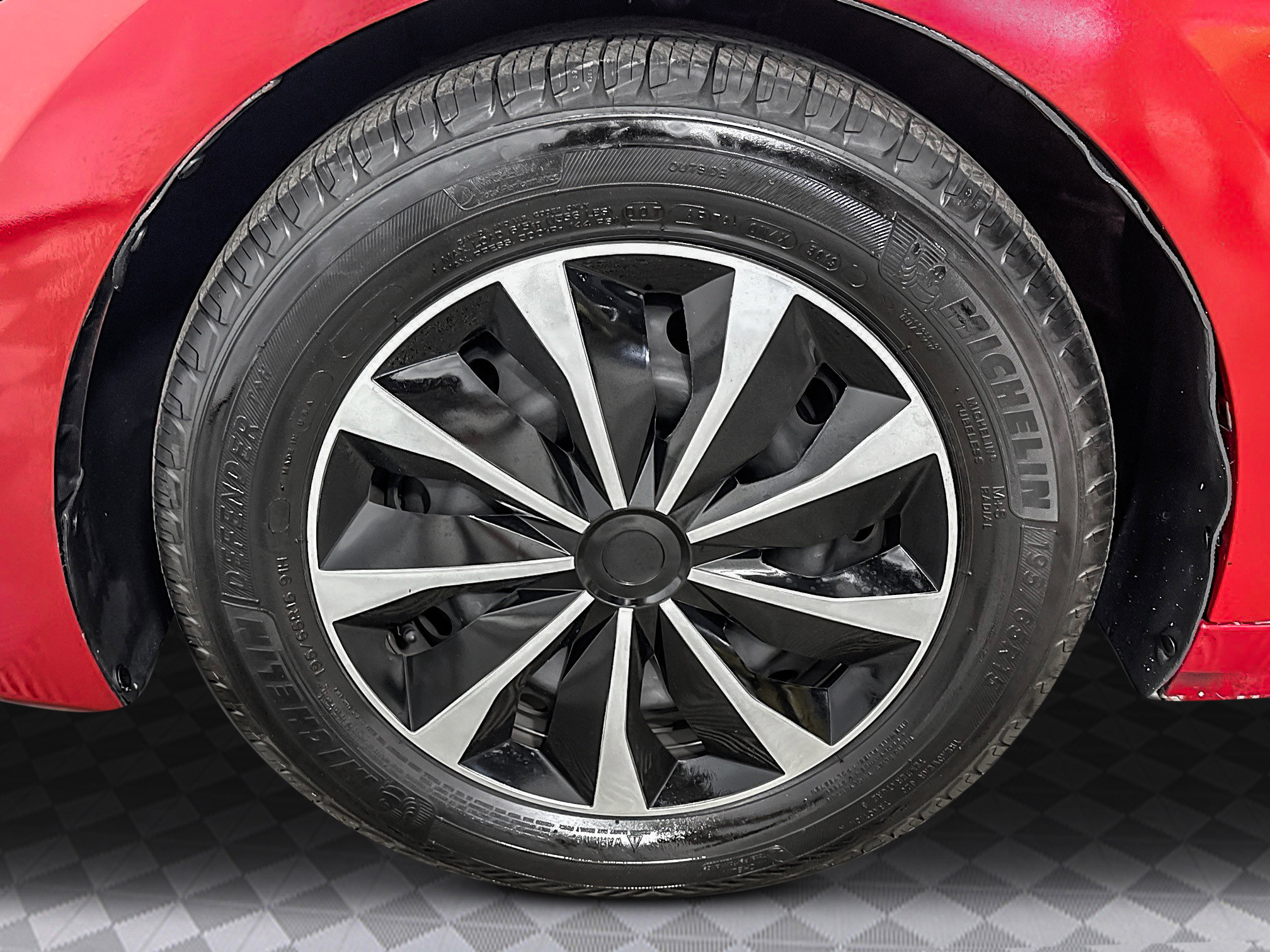 Used 2017 Hyundai Elantra SE image 37