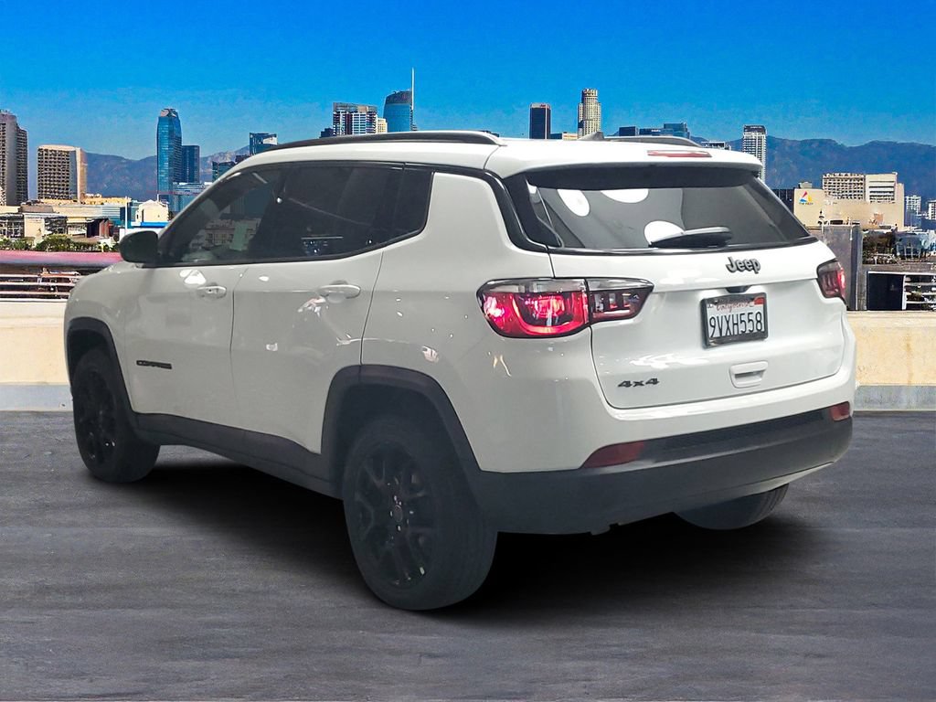 Used 2026 Jeep Compass Latitude AWD/4WD image 5
