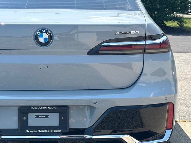 Used 2024 BMW i7 xDrive60 AWD/4WD image 7