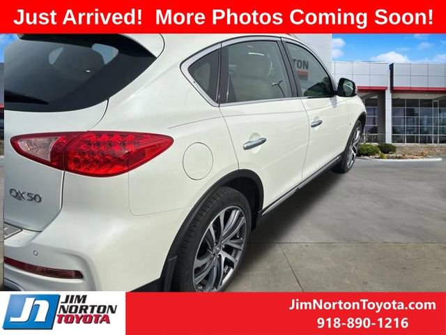 Used 2017 INFINITI QX50 AWD w/ Deluxe Touring Package image 5