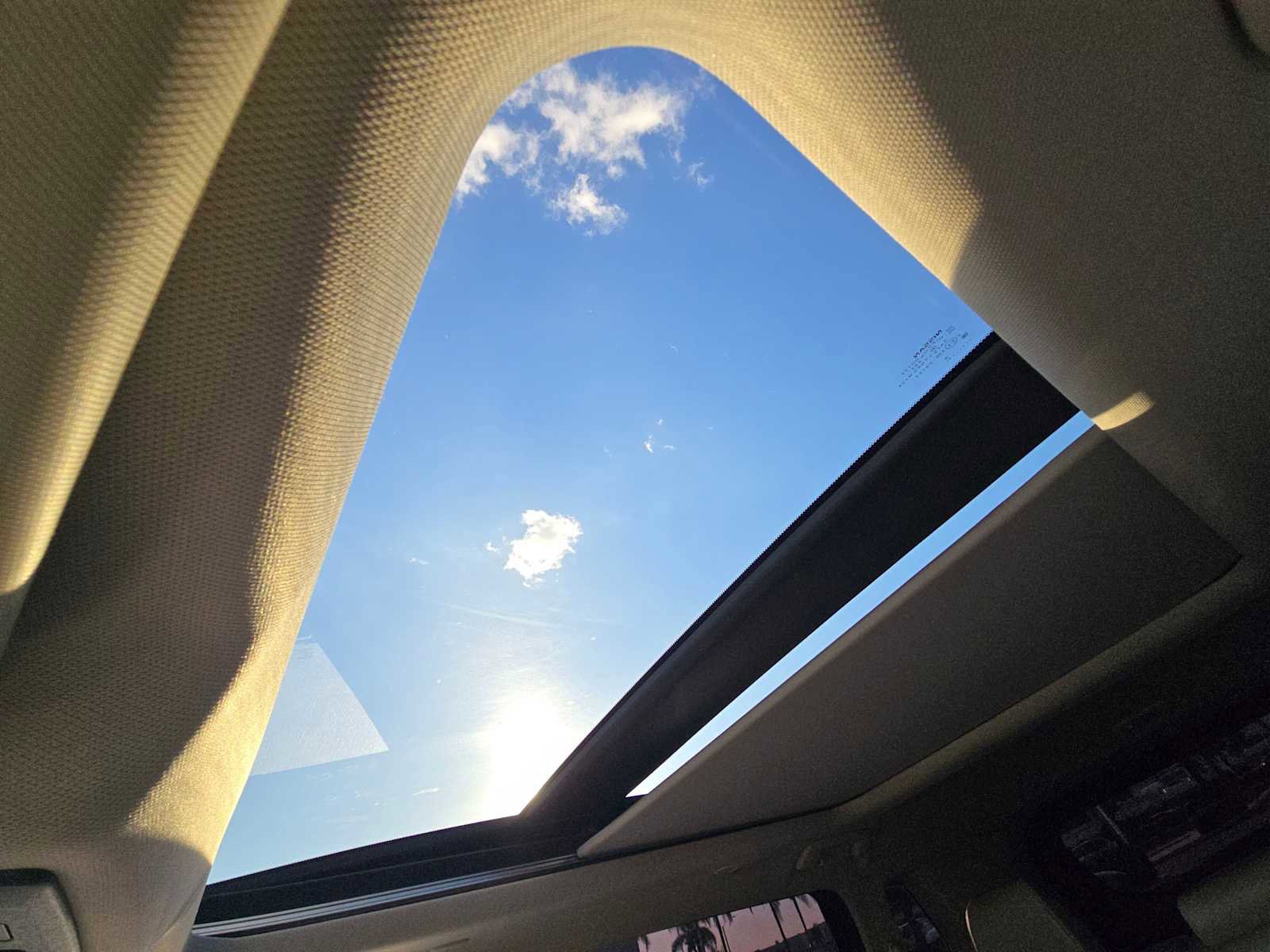 Used 2022 Nissan Rogue SL image 32