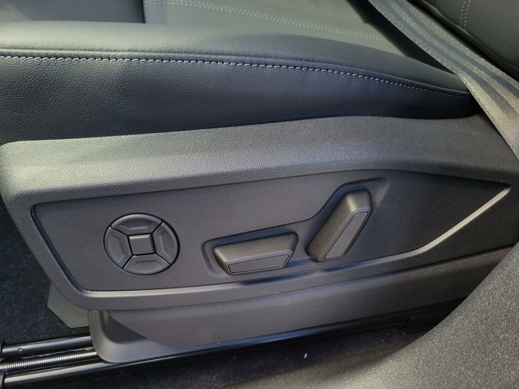 New 2025 Audi Q5 2.0T Premium Plus image 17