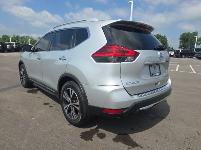 Used 2017 Nissan Rogue SL w/ SL Premium Package FWD image 15