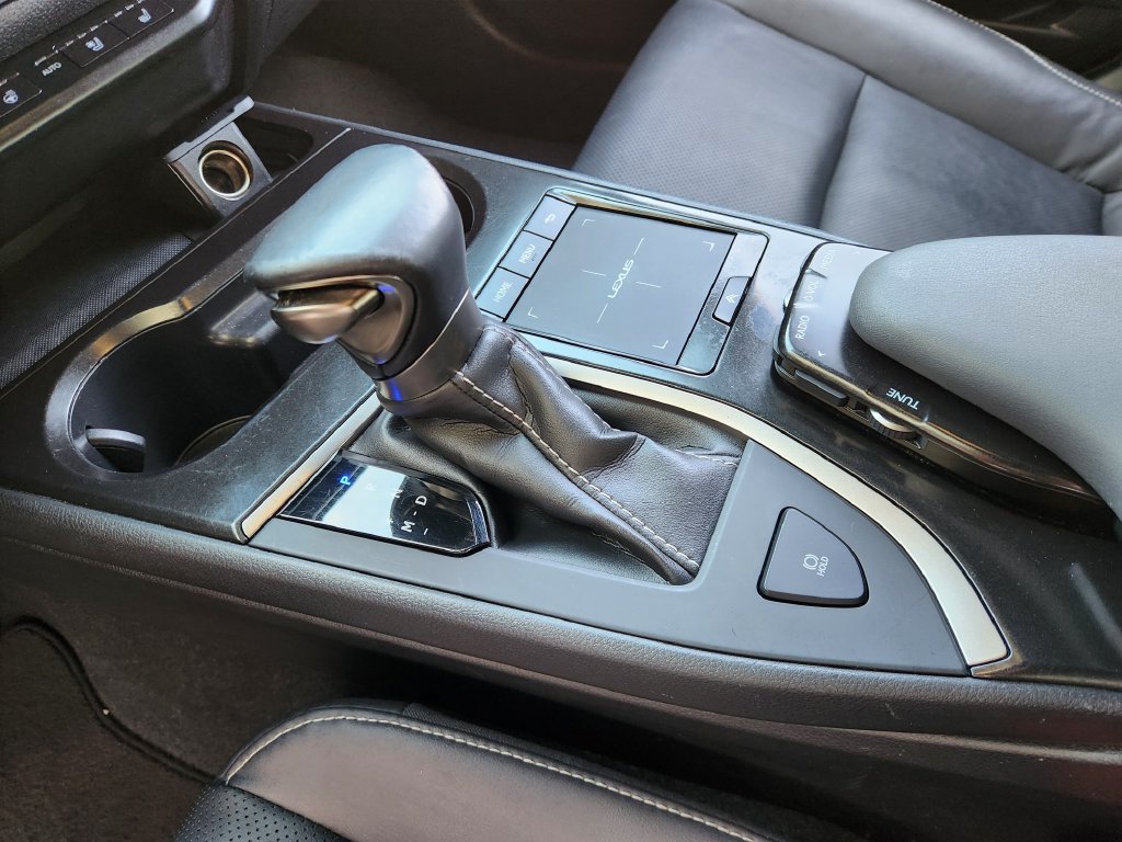 Used 2021 Lexus UX 200 w/ Premium Package FWD image 19